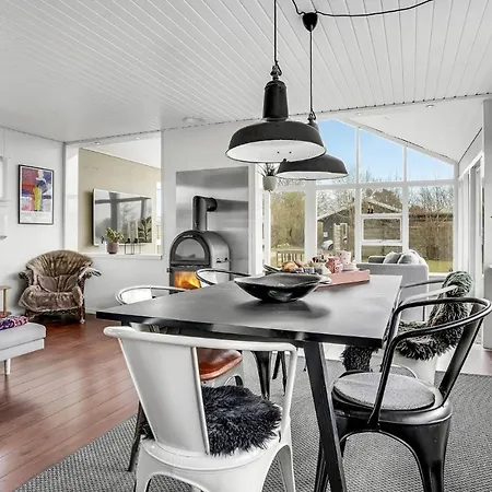 Beautiful In With Kitchen Holiday home Otterup