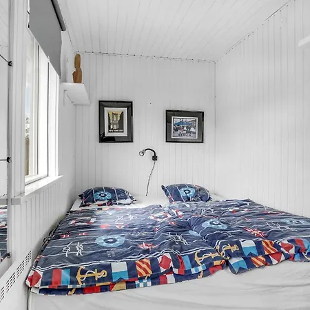 Beautiful In With Kitchen Holiday home