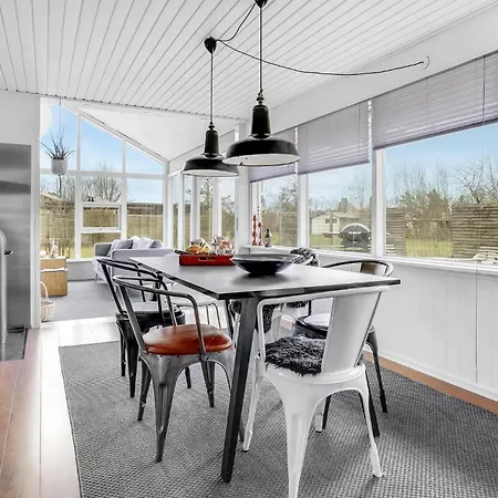 Hébergement de vacances Beautiful In With Kitchen Otterup